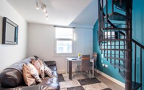 Heart Of Huddersfield Apt10