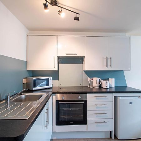 Heart Of Huddersfield Apt10 Exterior photo